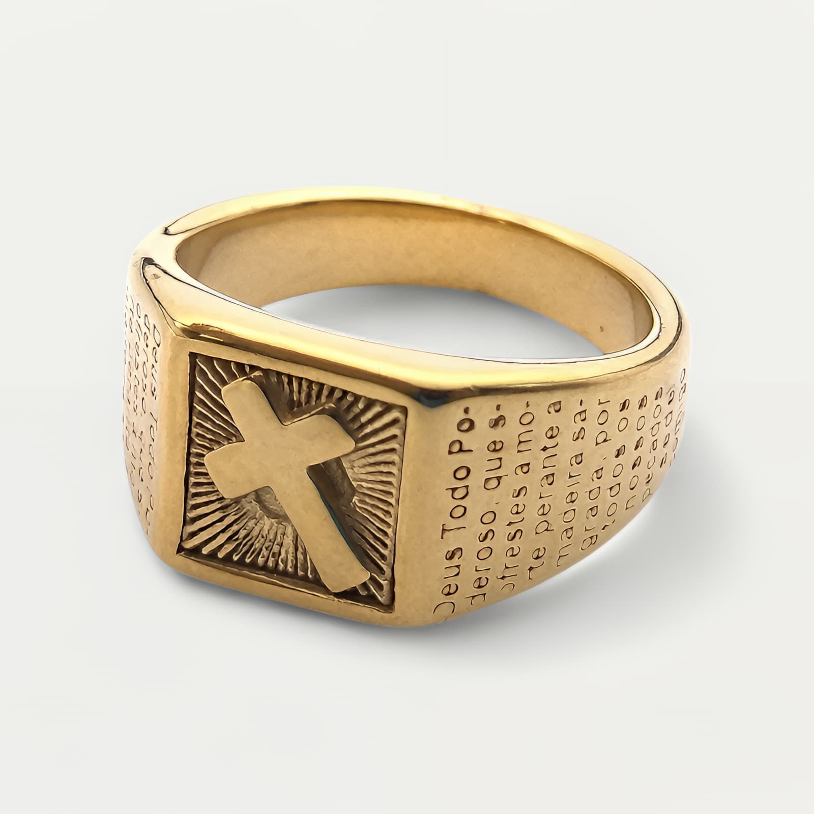 Bague croix gravée de versets, anneau doré symbole de foi et élégance spirituelle