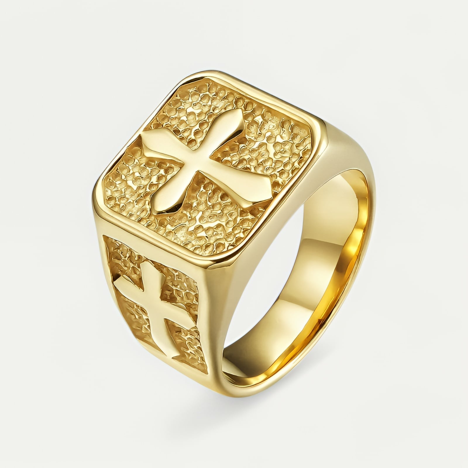 Bague croix acier sculptée, écrin effet cristal pour homme élégant - Doré