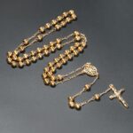 Collier croix perles dorées, chapelet moderne sur chaîne ajustable pour femme