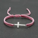 Bracelet tressé rose avec croix en acier inoxydable