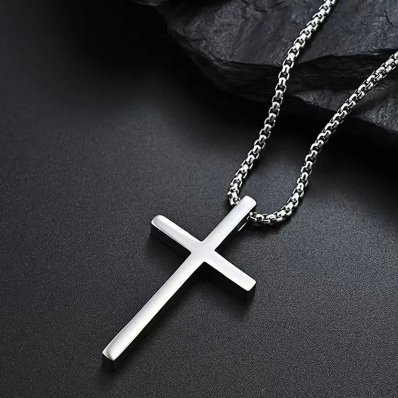 Collier croix street sobre